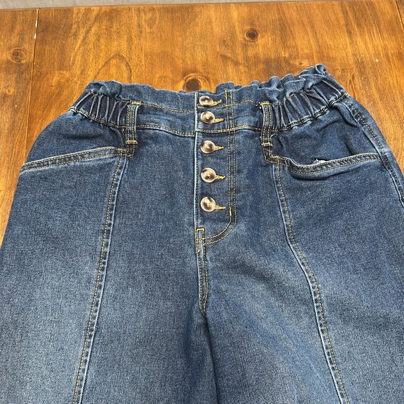 TIME AND TRU JEANS - Picture 2 of 4